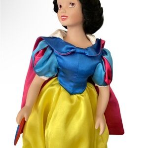 Snow White Collectable Vintage Disney Porcelain Doll